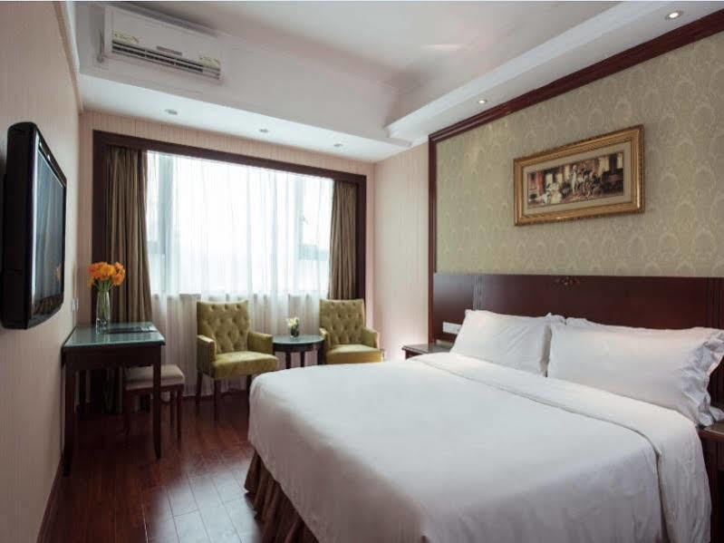 Vienna Hotel Airport Branch 深セン市 エクステリア 写真